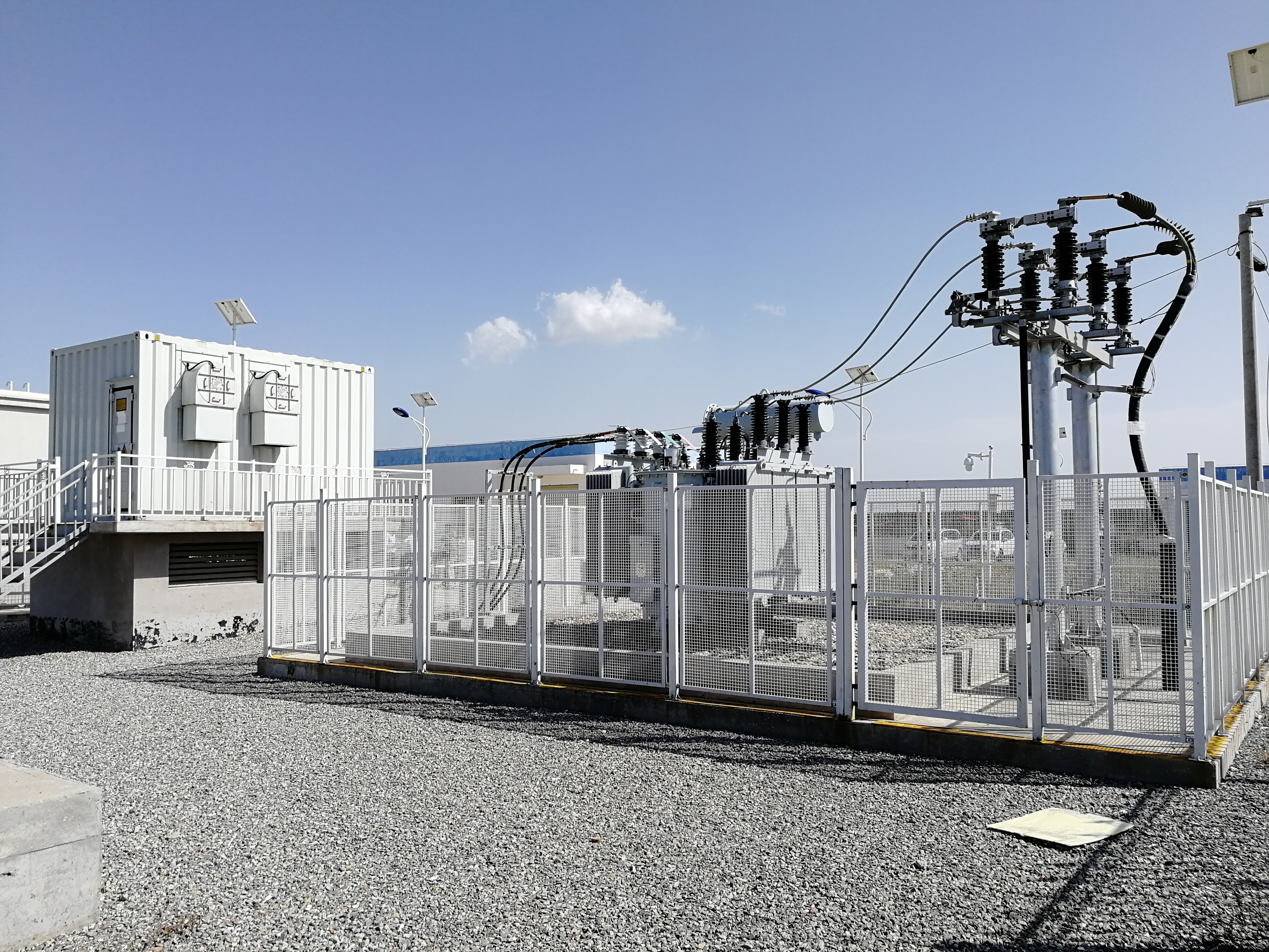 Sinopak 10kV في الهواء الطلق تبريد الهواء STATCOM لتقلب الجهد