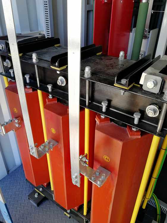 مفاعل الحديد الأساسية